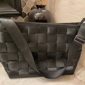 Harvey’s original seatbelt bag black large shoulder bag